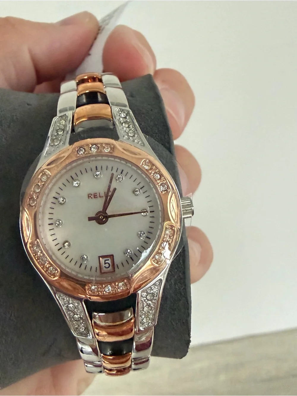 Relic by Fossil two-tone stainless steel wristwatch womens new (needs battery)